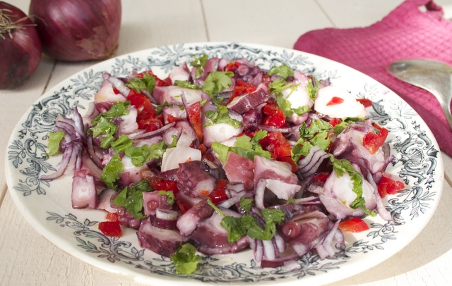 Salade de poulpe à la portugaise – Les filles, à table