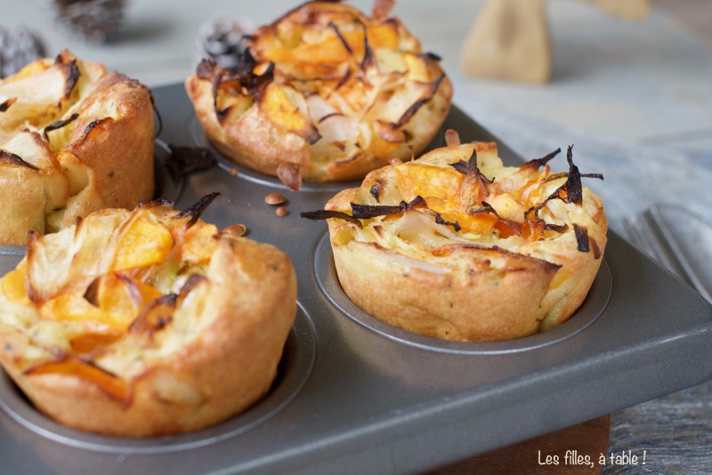 yorkshire pudding, carottes, patates douces, les filles à table