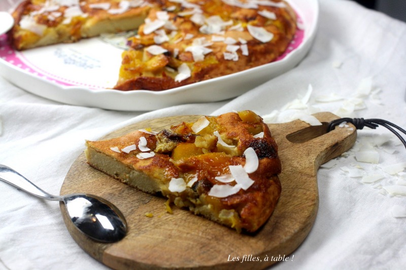 crêpe, mangue, noix de coco, les filles à table