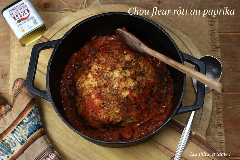 chou-fleur rôti, paprika, cocotte, les filles à table