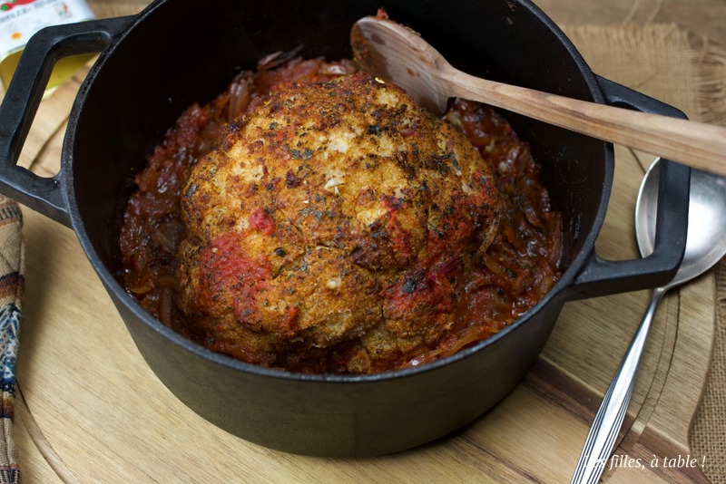 chou-fleur rôti, paprika, cocotte, les filles à table