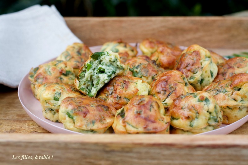 muffins, ail des ours, les filles à table