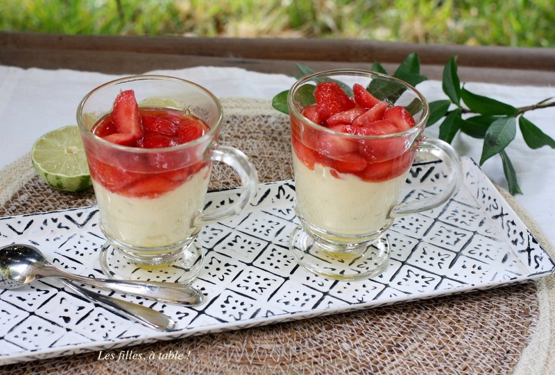 mousse, brocciu, fraises, les filles à table