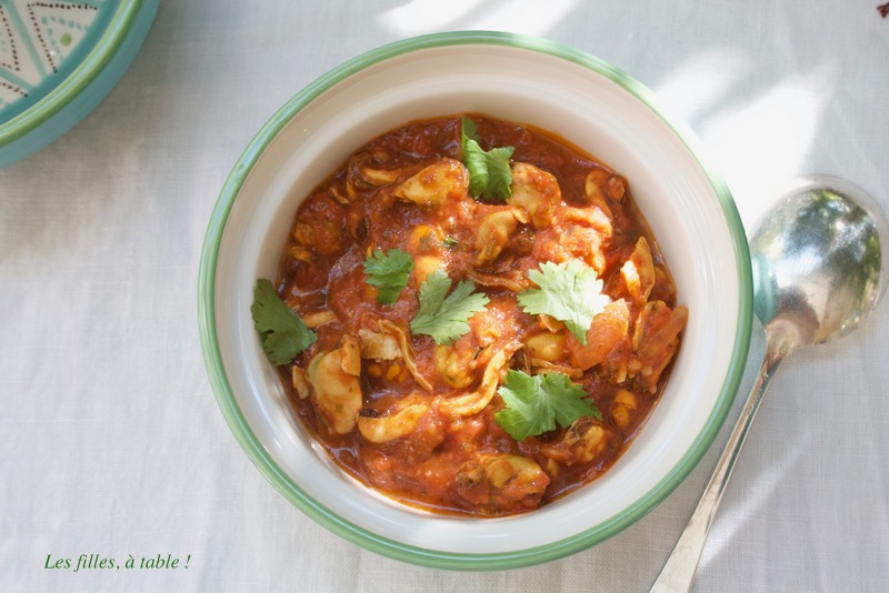 tajine, moules, Maroc, chermoula, les filles à table
