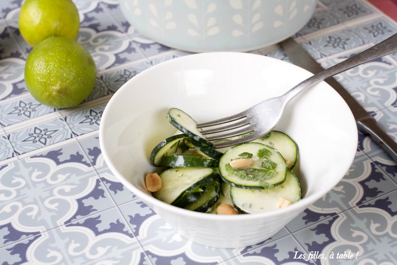 concombre, salade thaï, coco, les filles à table