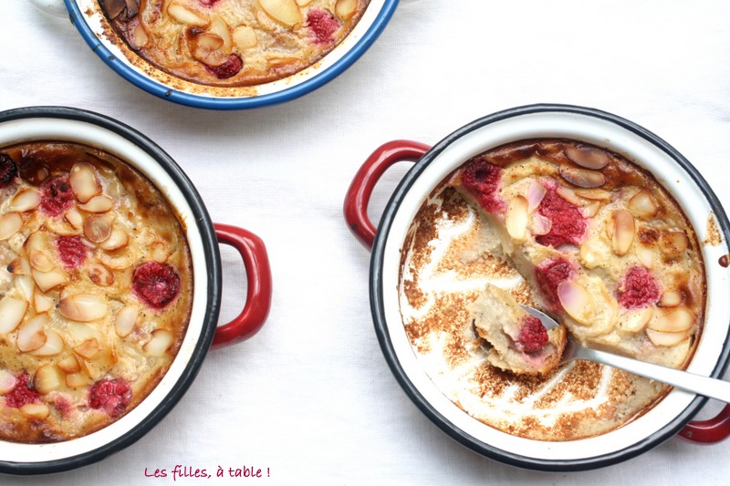 clafoutis, pêches, framboises, ig bas, les filles à table