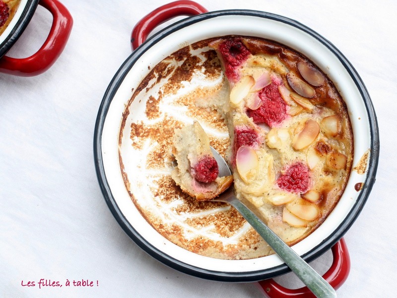 clafoutis, pêches, framboises, ig bas, les filles à table