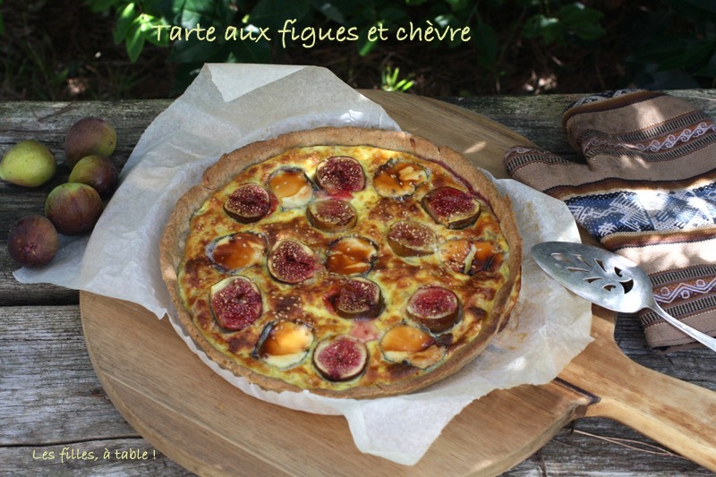 tarte, figues, chèvre, les filles à table