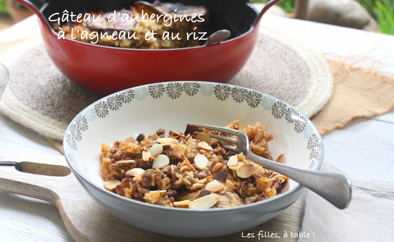 aubergines, agneau, riz, les filles à table