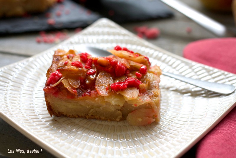 grimolée, gâteau, pommes, poires, les filles à table
