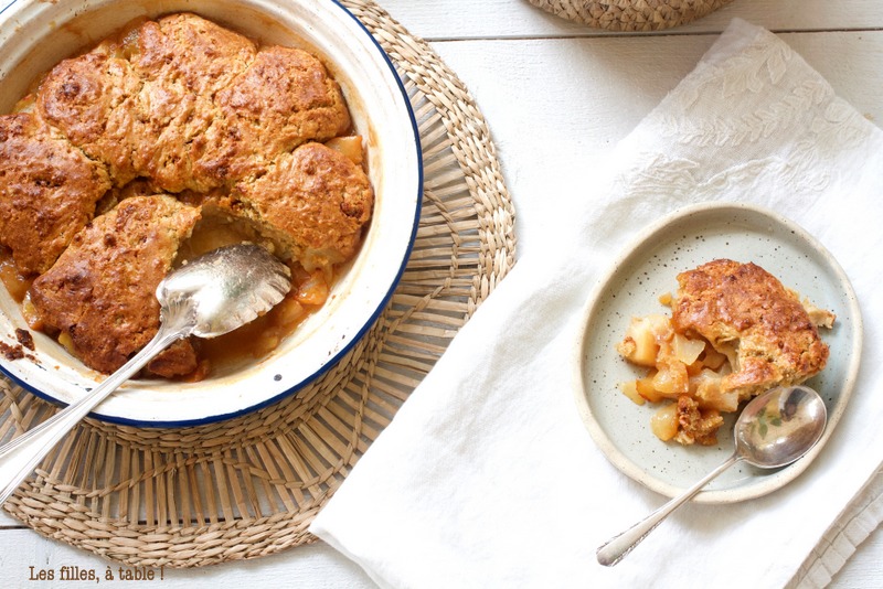 Cobbler aux poires et caramel