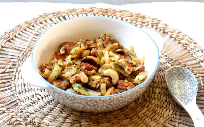 Wok de chou chinois aux saucisses chinoises