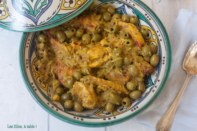 Tajine de poulet au citron confit et olives