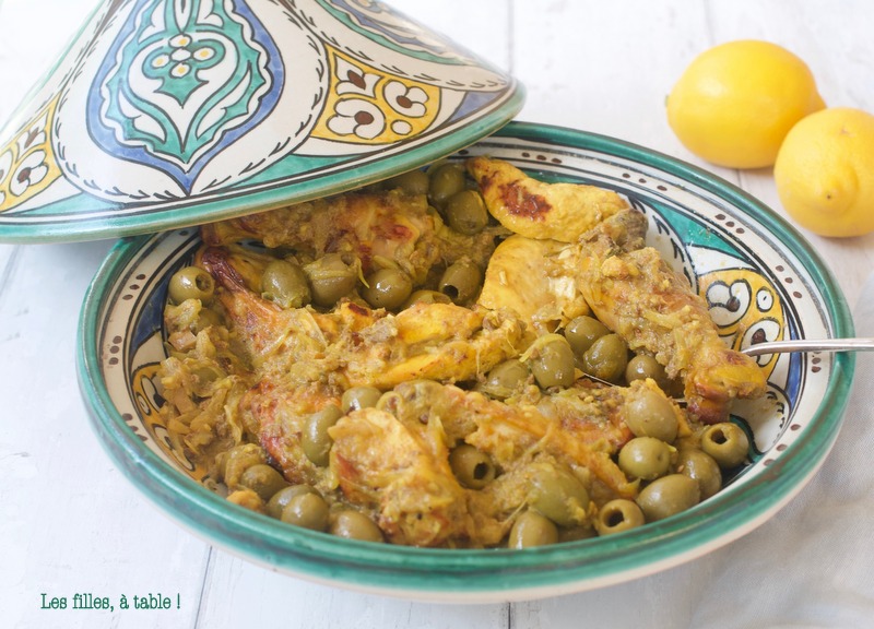 Tajine de poulet au citron confit et olives