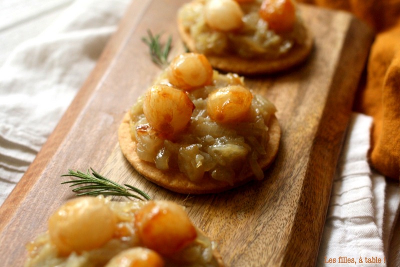 Tartelettes aux oignons glacés, purée d'oignons roses