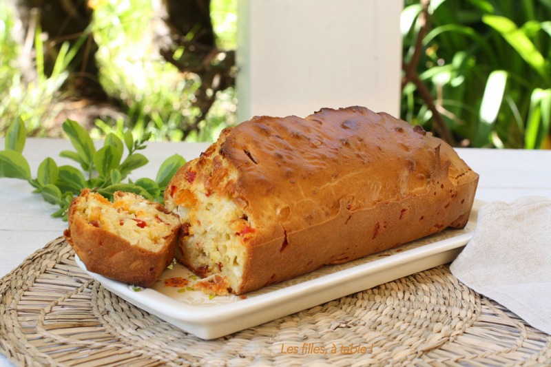 Cake brebis, piquillos et chorizo