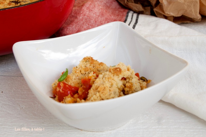 Crumble de tomates, chèvre sec et parmesan