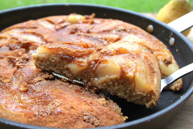 Gâteau poires et spéculoos à la poêle