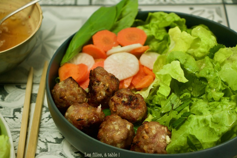 Nem nuong - boulettes de porc à la vietnamienne