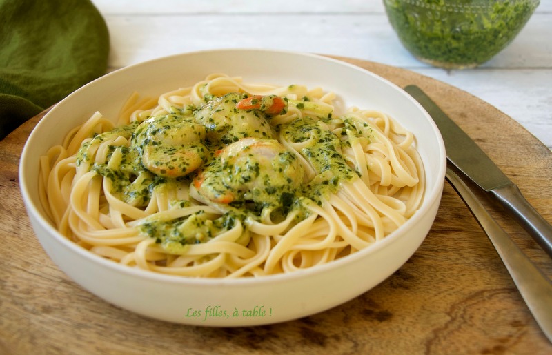 Pâtes aux saint-Jacques et pesto d'ail des ours