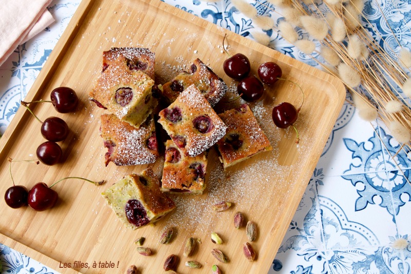Moelleux aux cerises et pistache