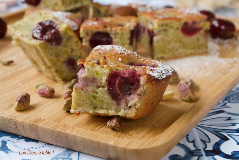 Moelleux aux cerises et pistache
