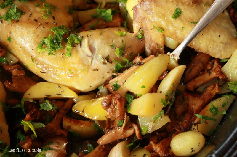 Cocotte de poulet, girolles et pommes de terre
