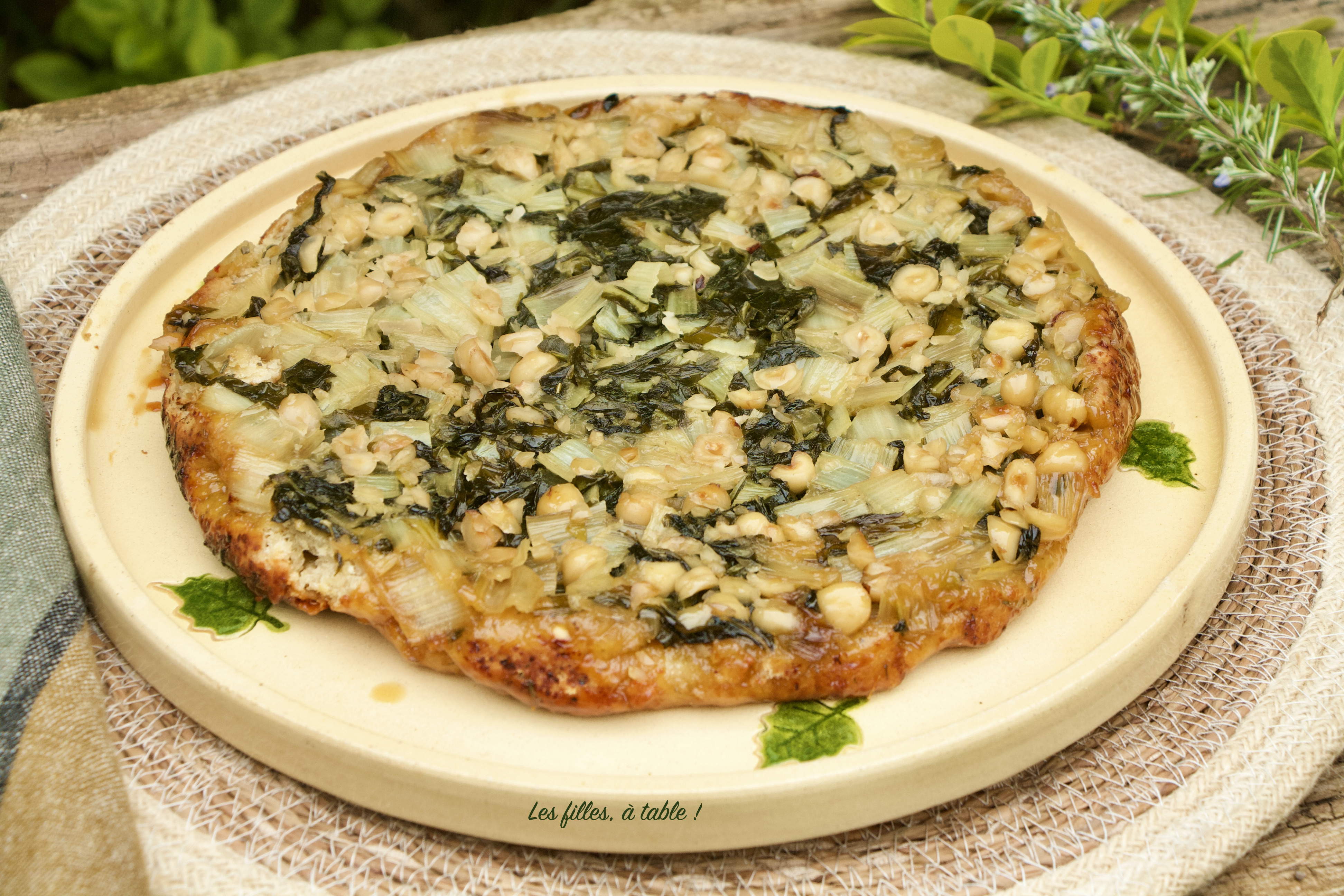 Tatin de blettes, chèvre et noisettes