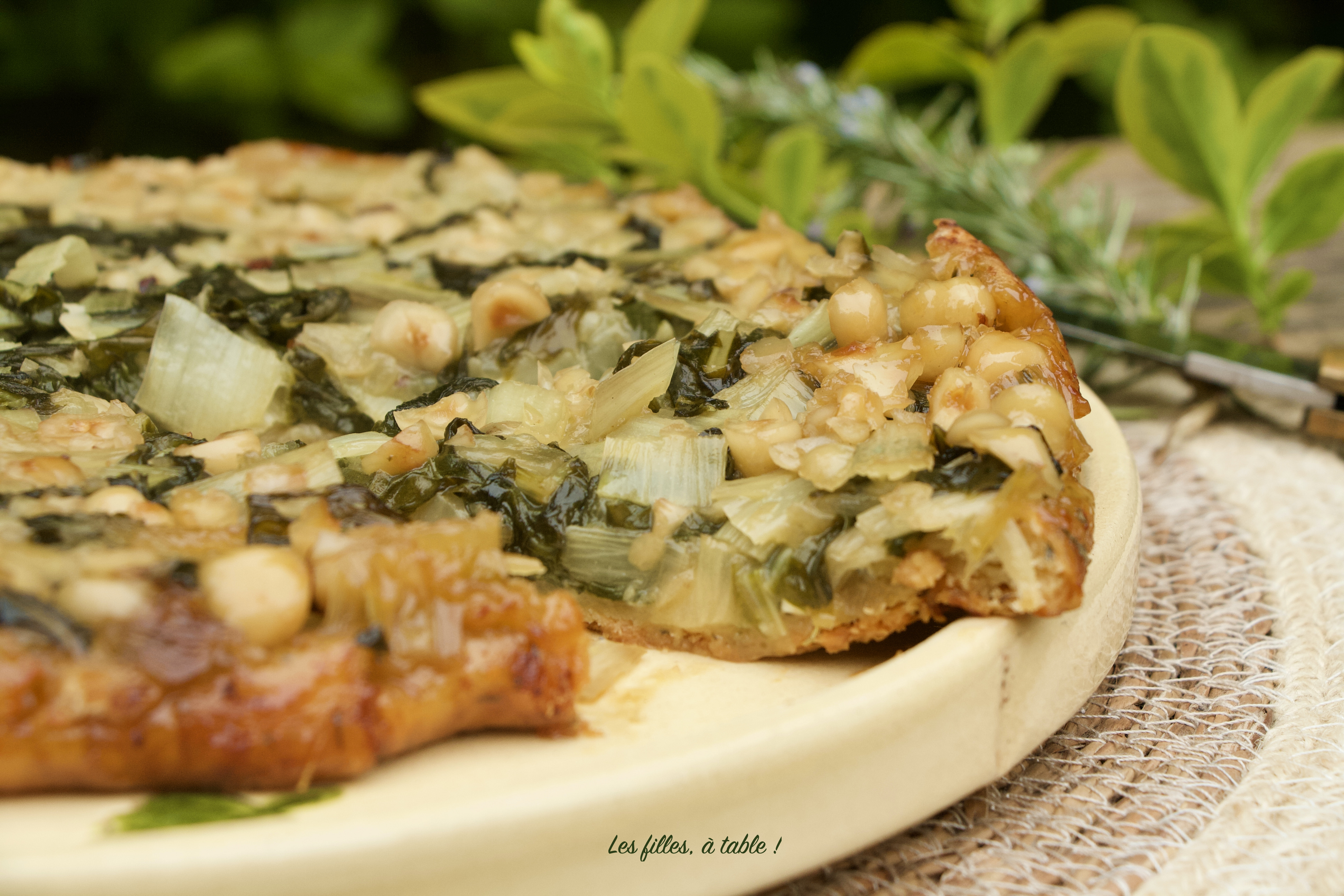 Tatin de blettes, chèvre et noisettes