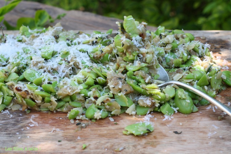Ecrasé d'aubergines aux fèves et parmesan