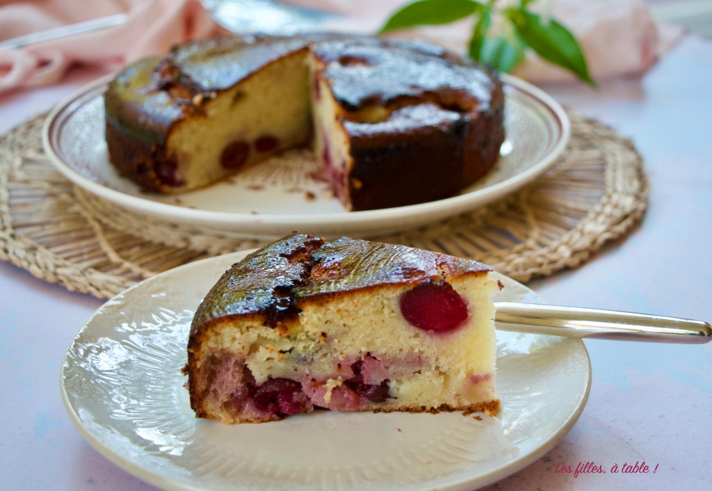 Gâteau aux cerises et ricotta