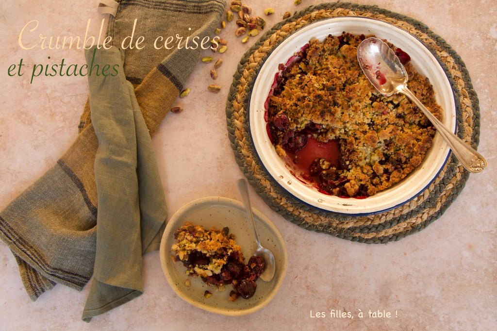 Crumble de cerises et pistaches