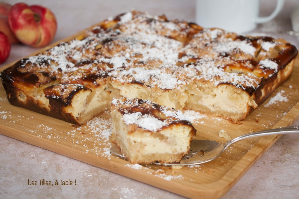Gâteau fromager aux pêches et nectarines