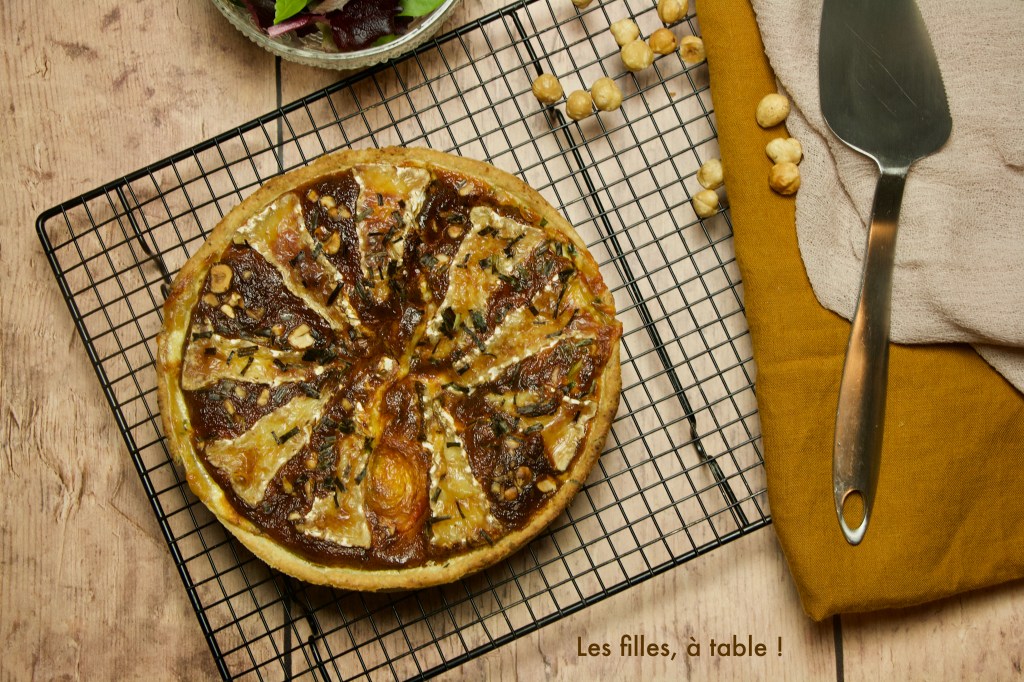 Tarte au brie et noisettes