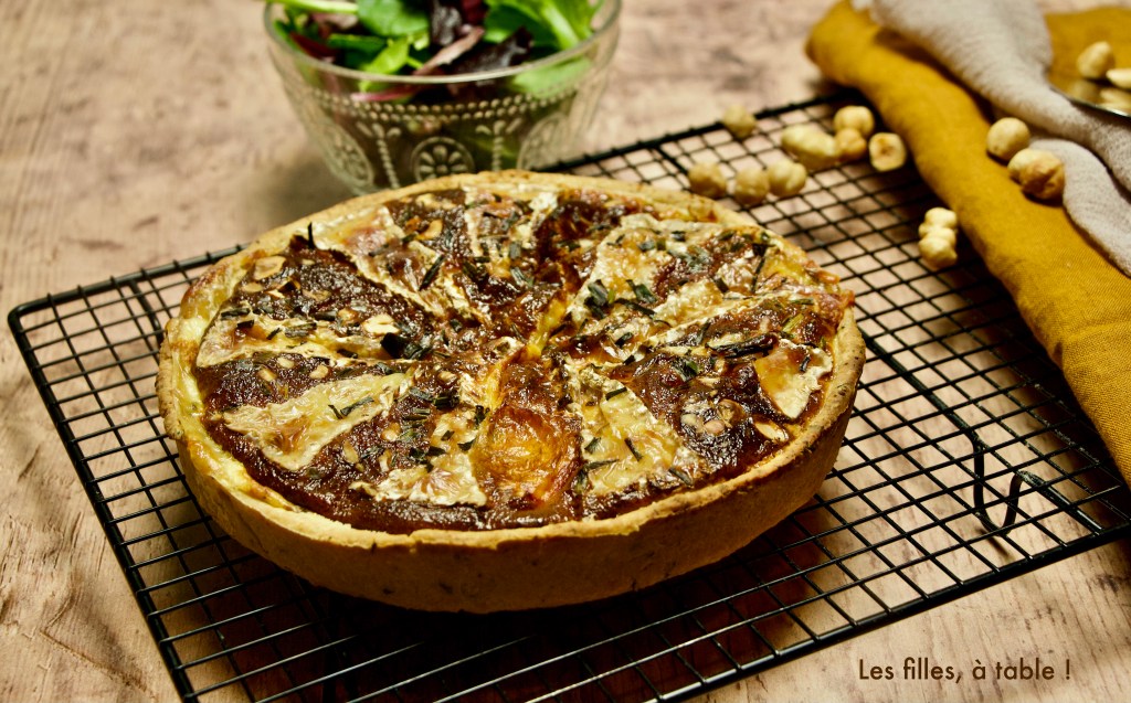 Tarte au brie et noisettes
