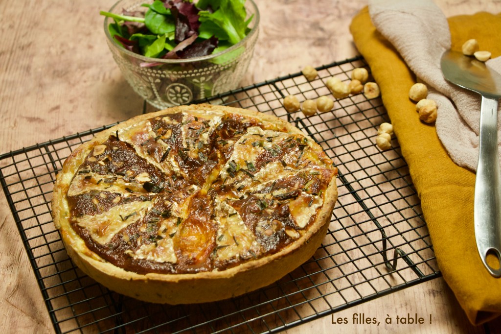 Tarte au brie et noisettes