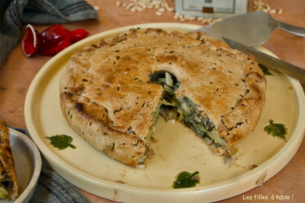 Tourte aux blettes, pommes de terre et raisins secs
