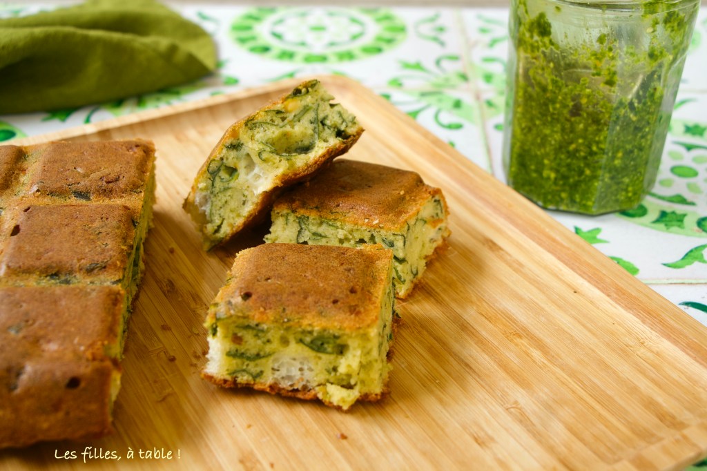 Cake à l'ail des ours et au chèvre