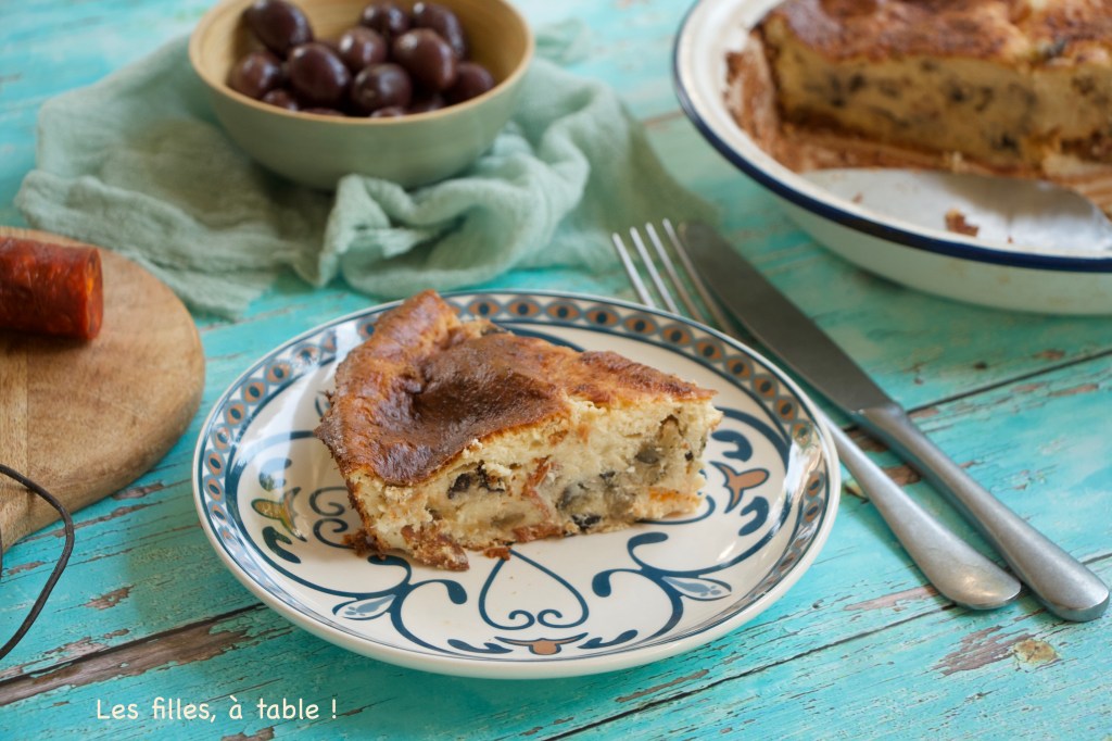 Clafoutis aux aubergines, chorizo et olives