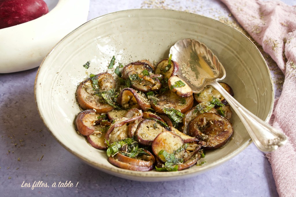 Aubergines grillées à la menthe