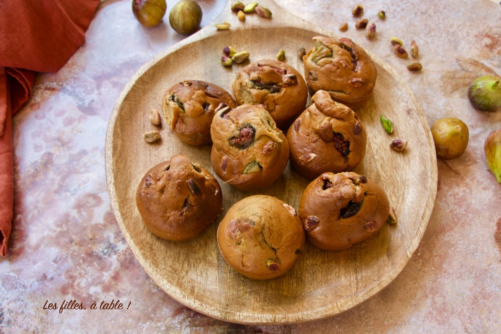 Petits gâteaux moelleux aux figues et pistaches