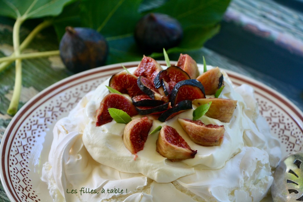 Pavlova aux figues, chantilly verveine citronnelle