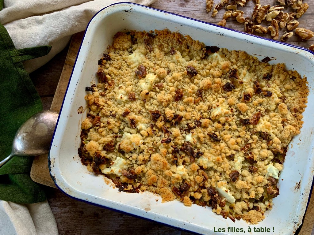 Crumble de poireaux, chèvre et noix