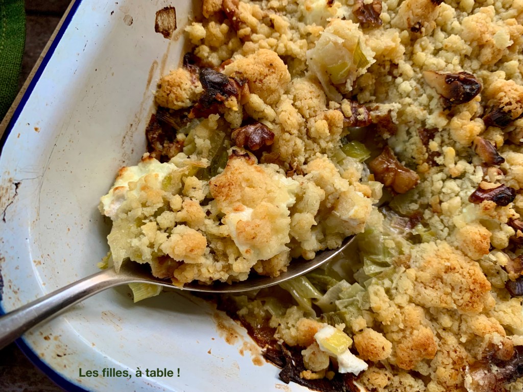 Crumble de poireaux, chèvre et noix